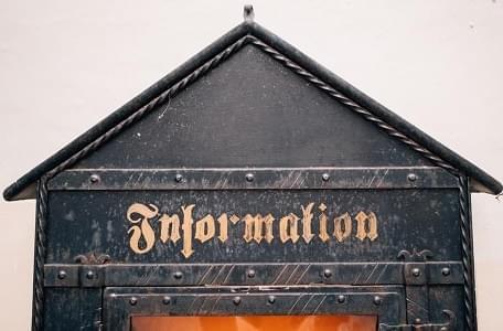 A picture of an old sign  with the word Information written on it. This is to signify this is the about page.
